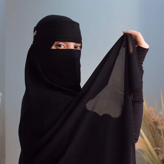 النقاب الطبي المقوى