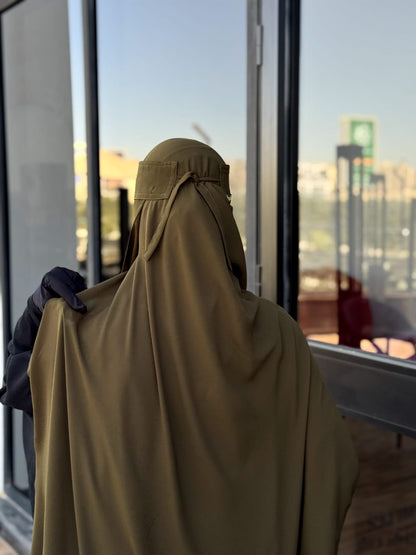 طقم زيتي